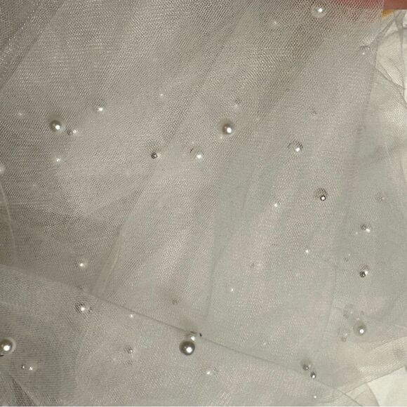 Elegant longer White Tulle Veil with Pearls main image 5
